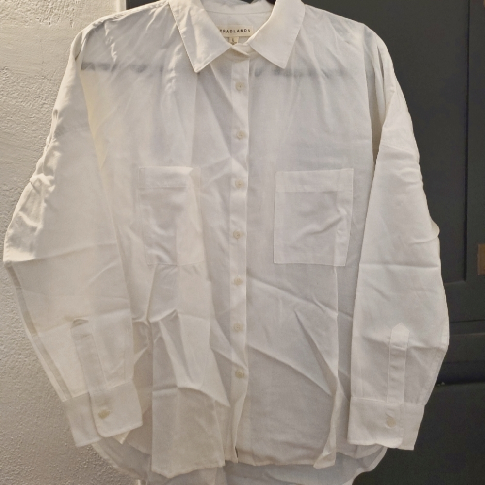 Tradlands White Long Sleeve Box Top Size L